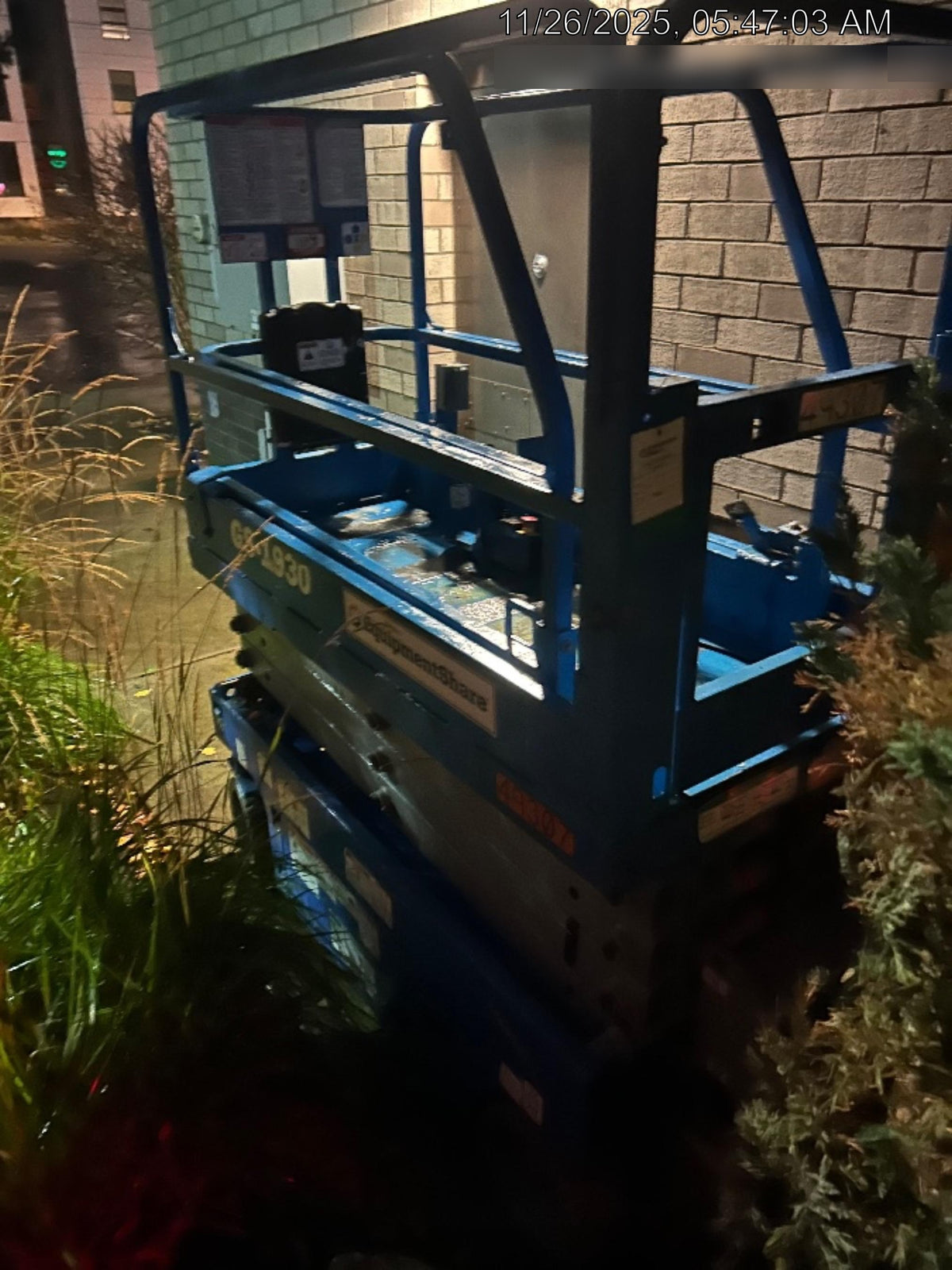 2019 Genie GS-1930 Half Height Swing Gate, 800W Inverter