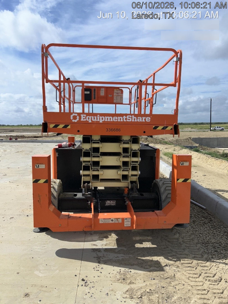 2023 JLG RT4394