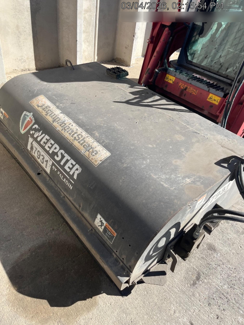 2019 PALADIN Sweepster SB72