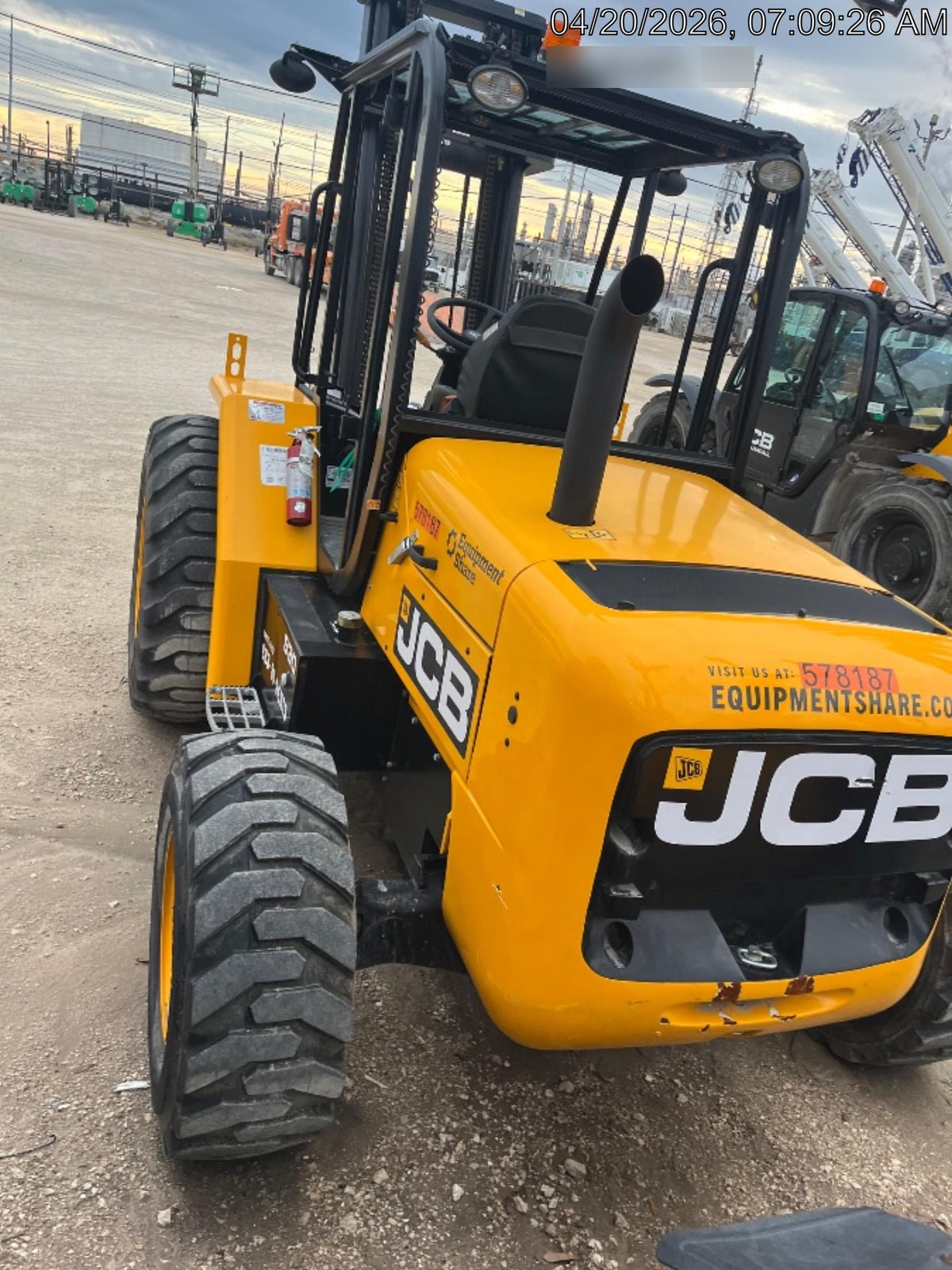 2025 JCB 930-4