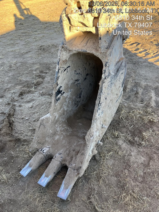 2025 FLECO 18" HD Bucket - Fleco