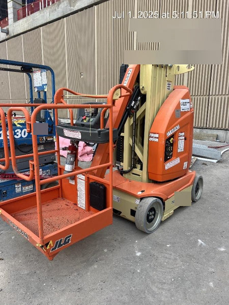 2022 JLG 26E
