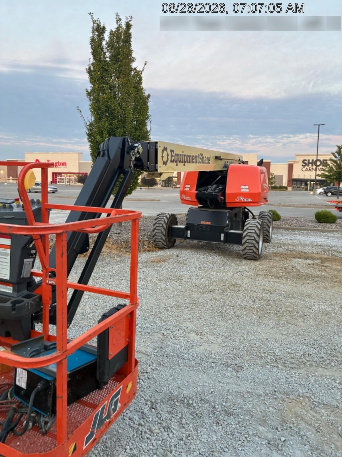2025 JLG 660SJ