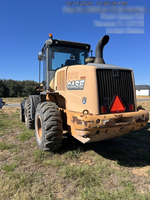 2016 Case 621F CLOSED CAB, JRB 416 STYLE HYD COUPLER