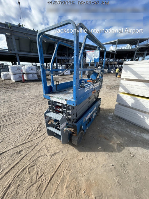 2019 Genie GS-1930 Fixed Rails with Chain Entry