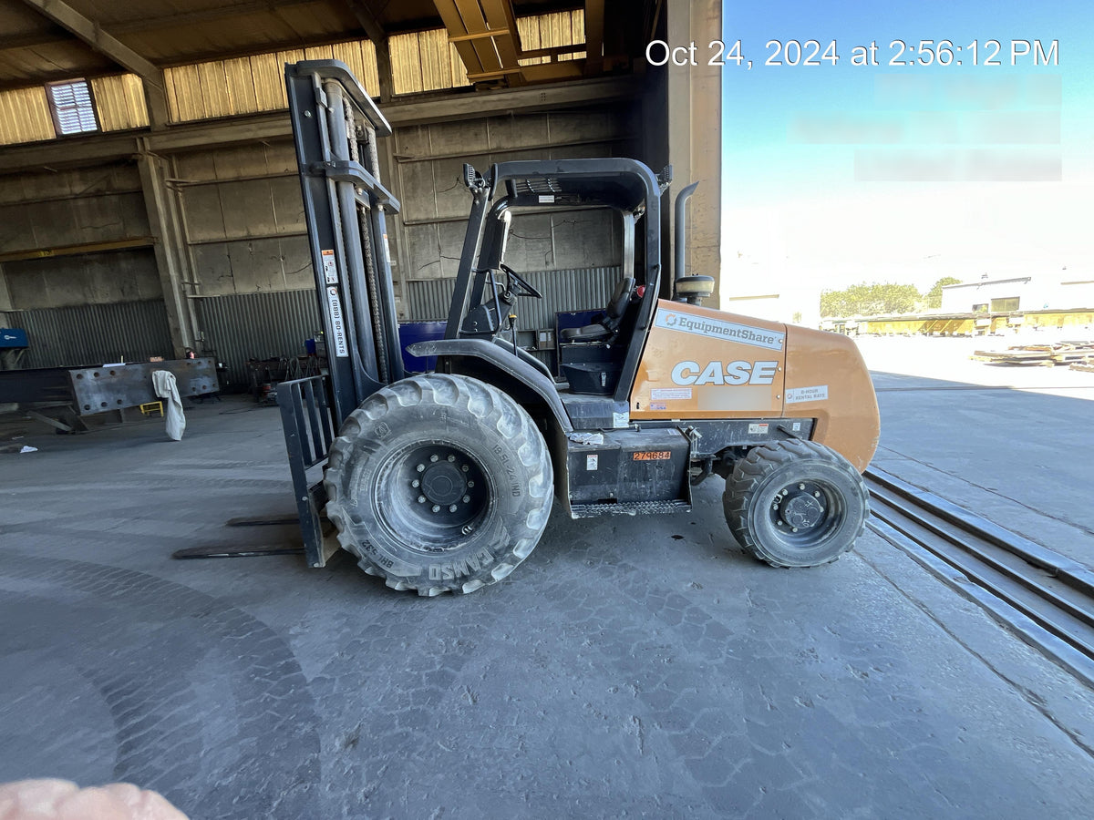 2023 CASE 588H