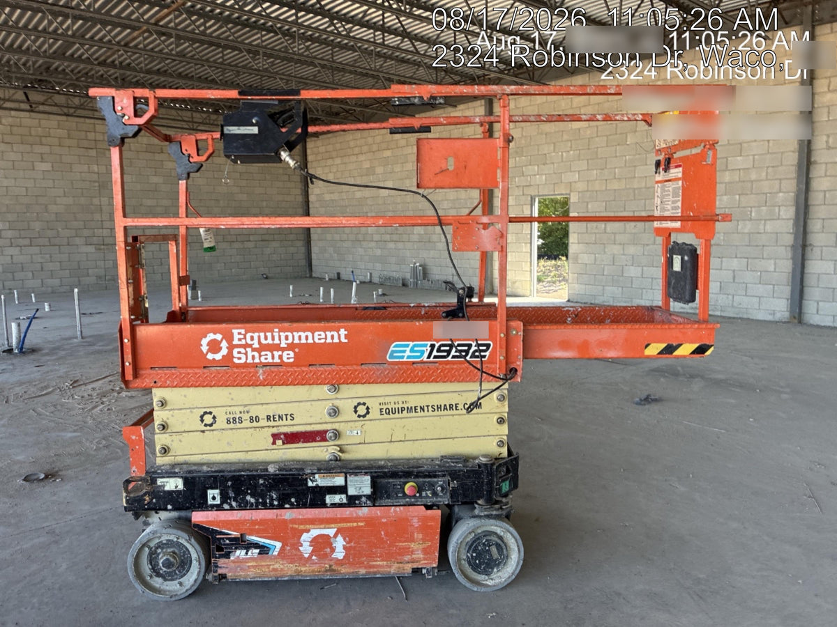 2022 JLG ES1932