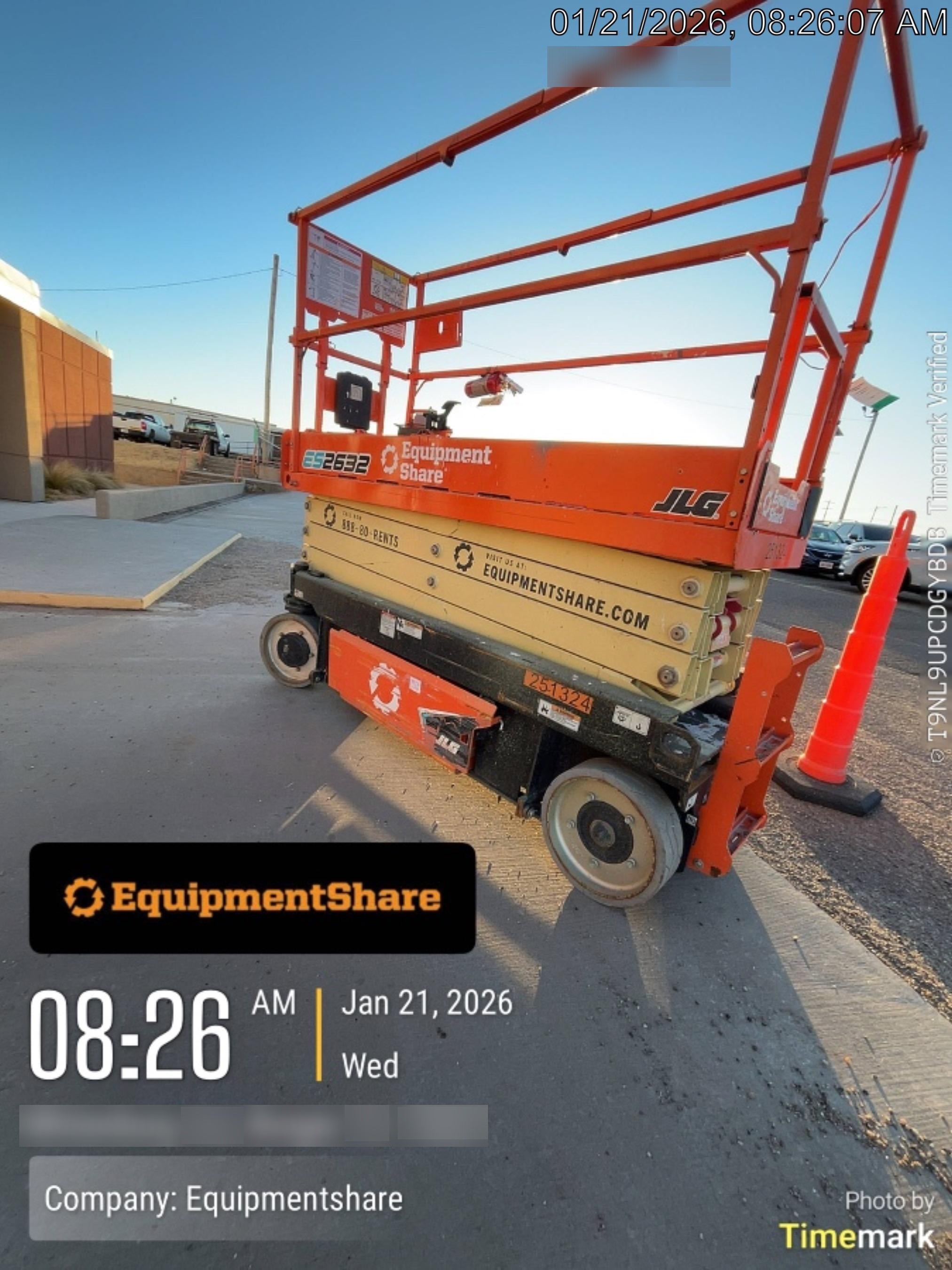 2022 JLG ES2632