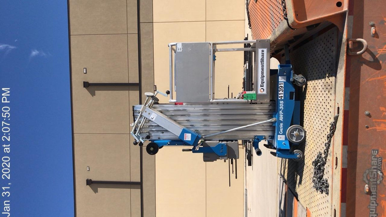 2019 GENIE AWP-30S