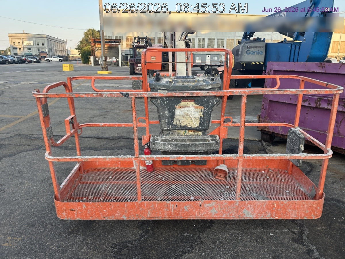 2007 JLG 860SJ