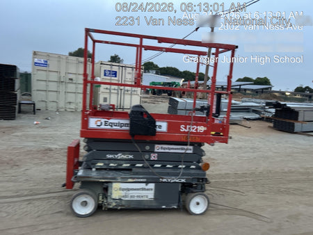 2020 Skyjack SJIII-3219 Solid NM Tires, Half height spring hinged entry gate, Dual Beacons, 800W Inverter