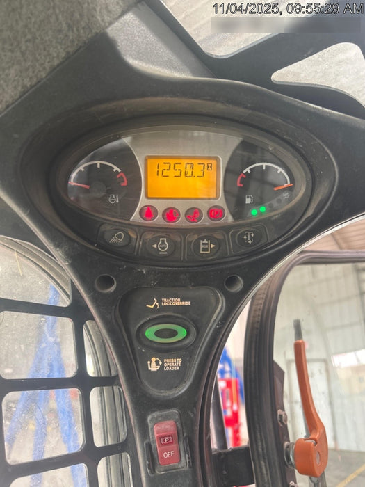 2022 Bobcat T770 92hp Doosan Diesel, Cab/Heat/Air, Rubber Tracks, Manual QC