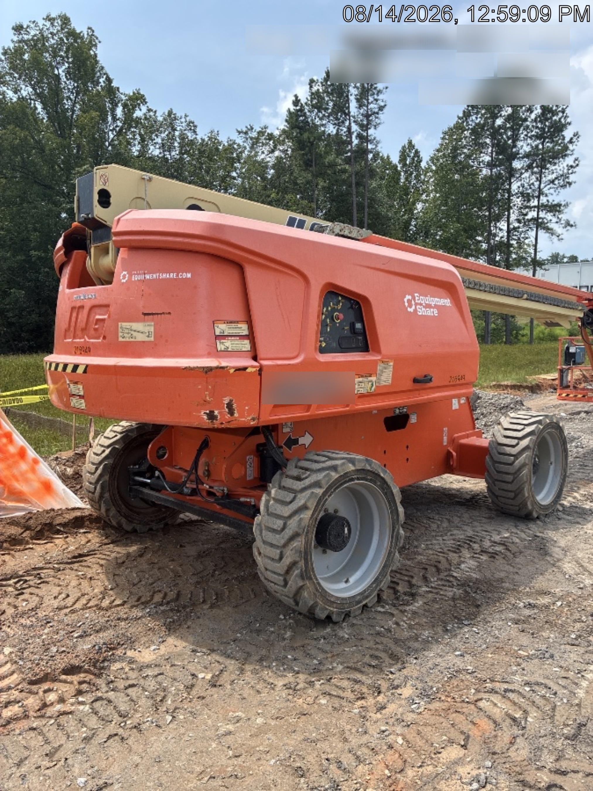 2022 JLG 660SJ