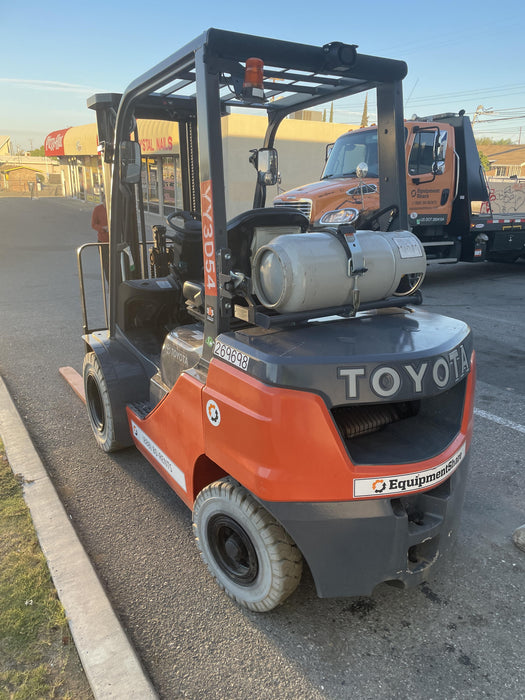 2022 TOYOTA 50-8FGU25