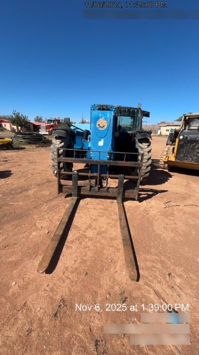 2018 Genie GTH-844 Genie GTH-844 w/Enclosed Cab w/HVAC, Work Lights, Solid Tires, Beacon, 60" Carriage and Forks