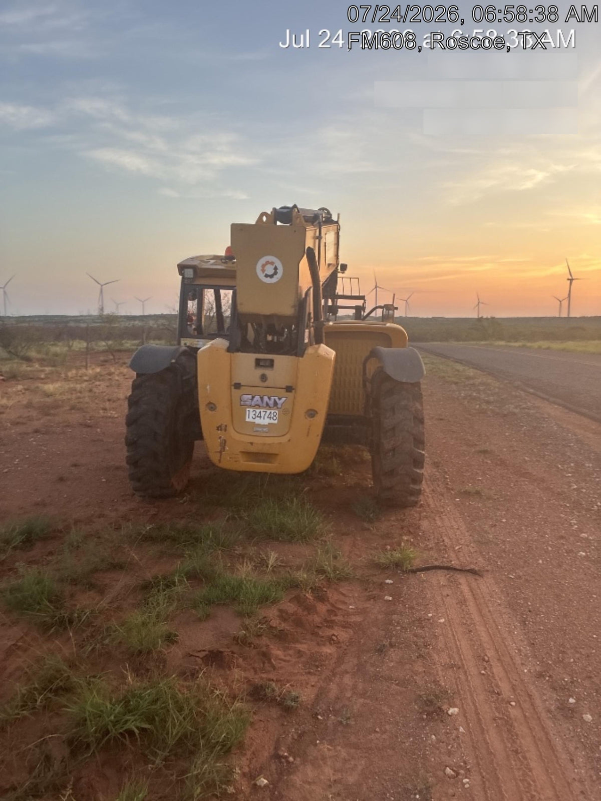 2021 SANY STH1056