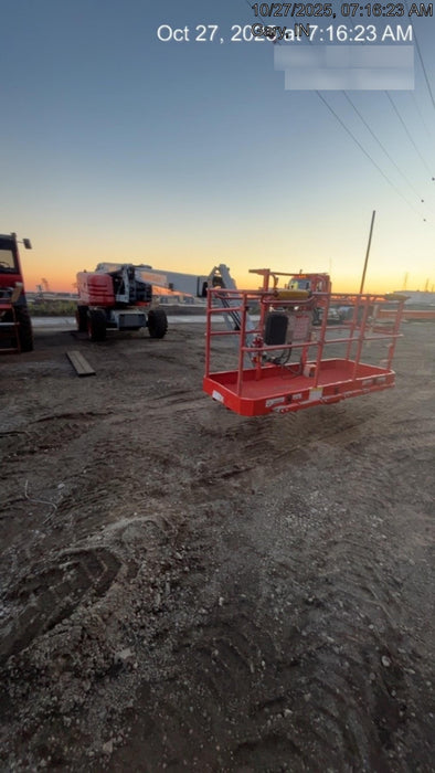 2018 Skyjack SJ85 AJ Skyjack SJ85 AJ, FF Tires, WRDY Generator, Beacon