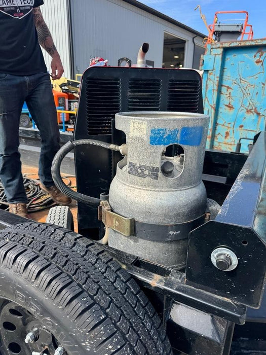 2021 Lincoln Electric Ranger 305 LPG K3430-1, Ranger 305 LPG, Undercarriage, Tank Holder & Strap, 10kw AC Gen, 25hp Kohler LPG Eng