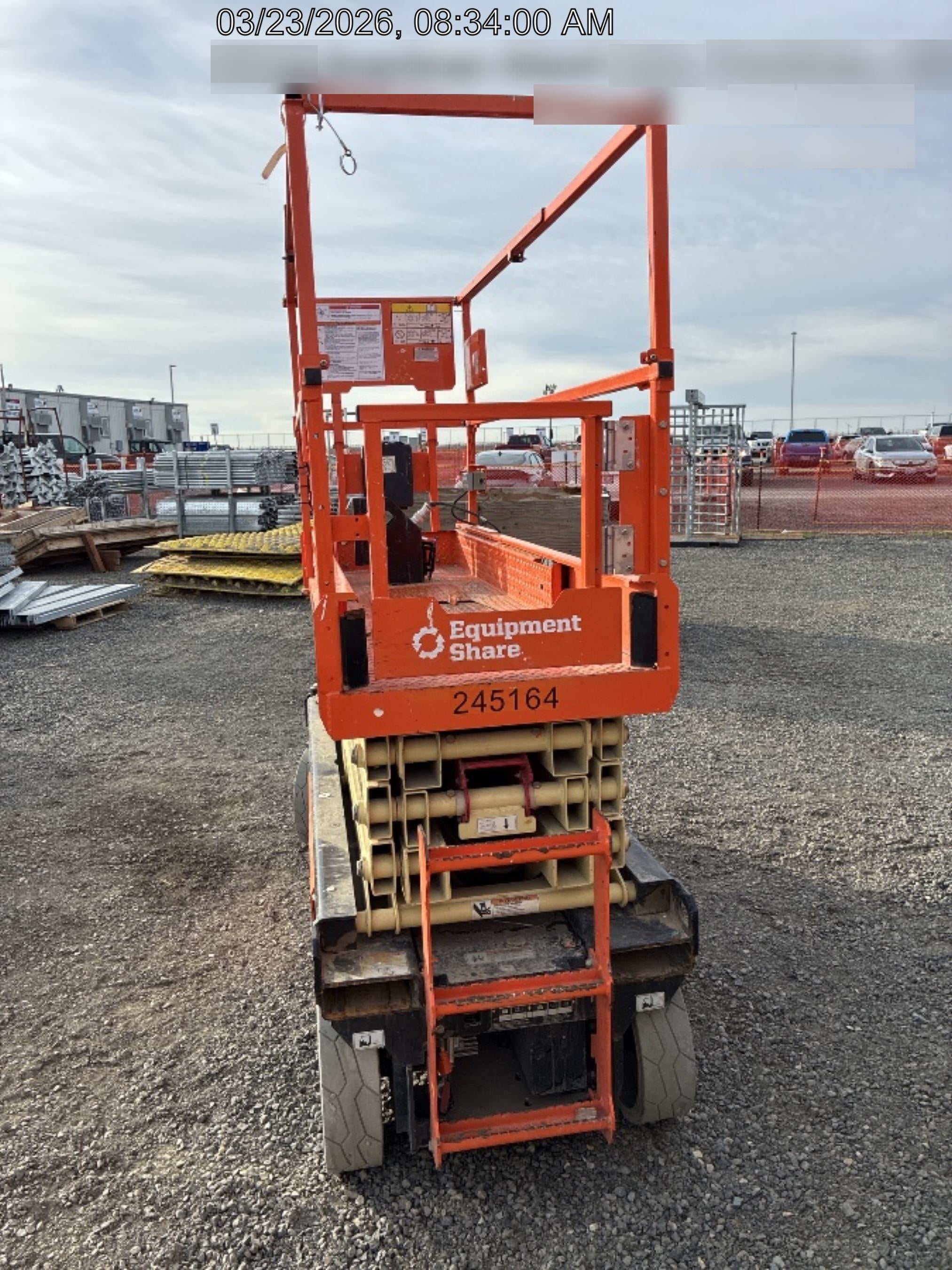 2022 JLG ES2632