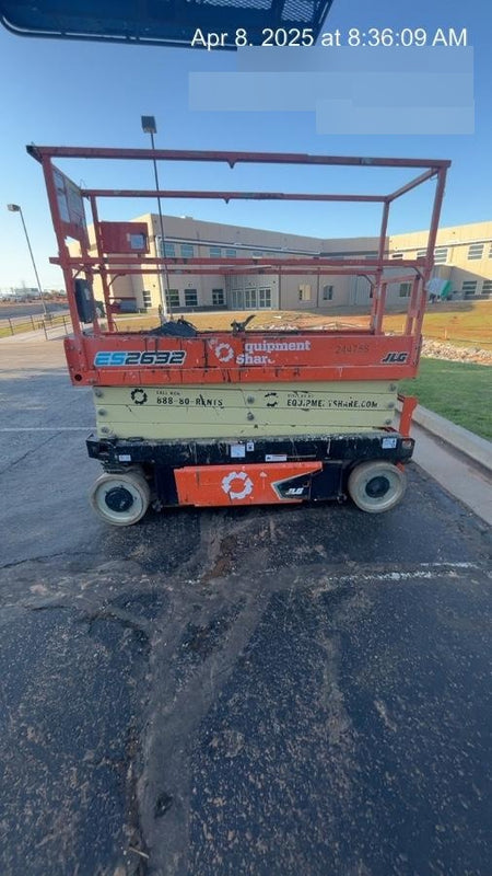 2022 JLG ES2632