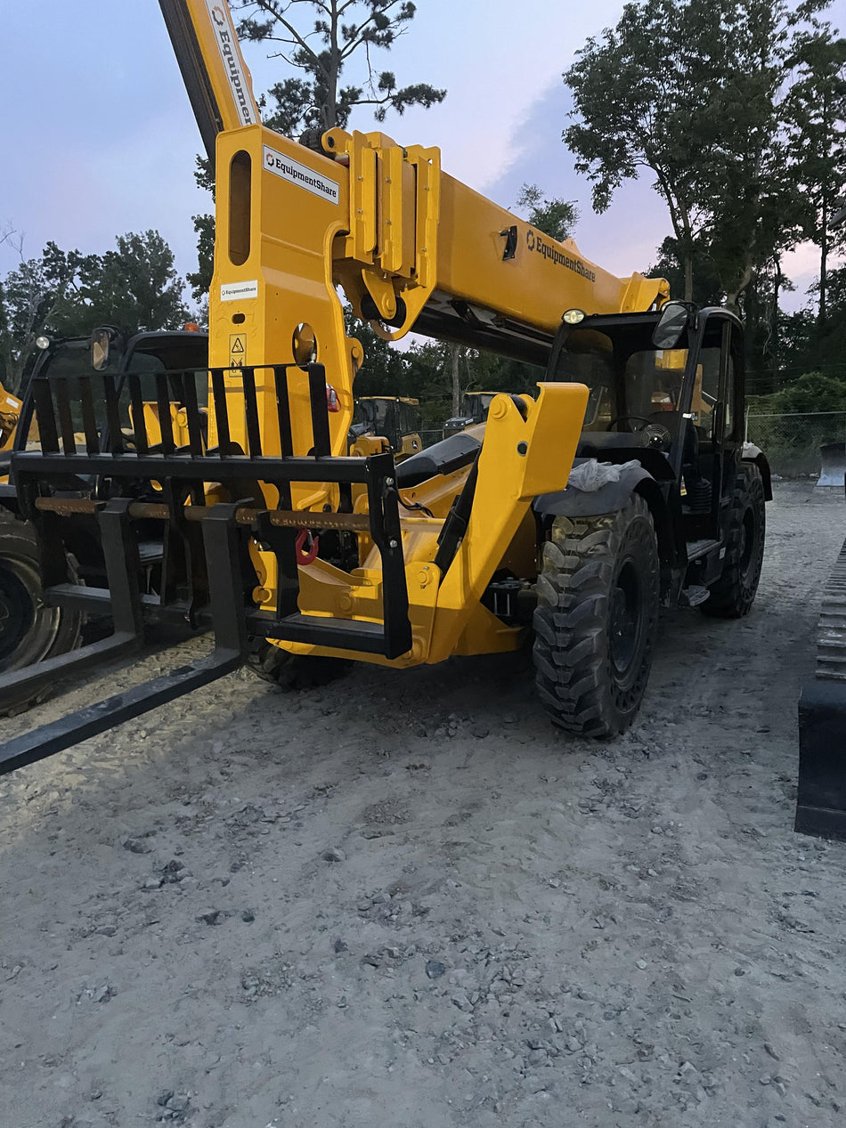 2023 JCB 510-56