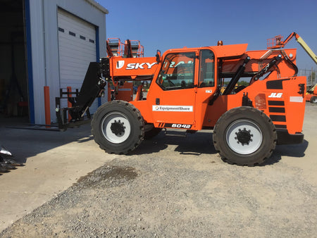 2019 SKYTRAK 6042