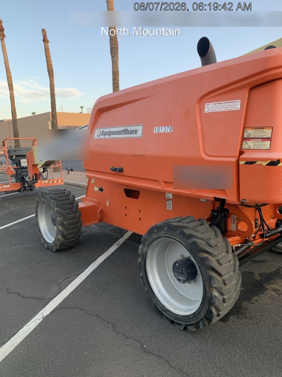 2021 JLG 600S