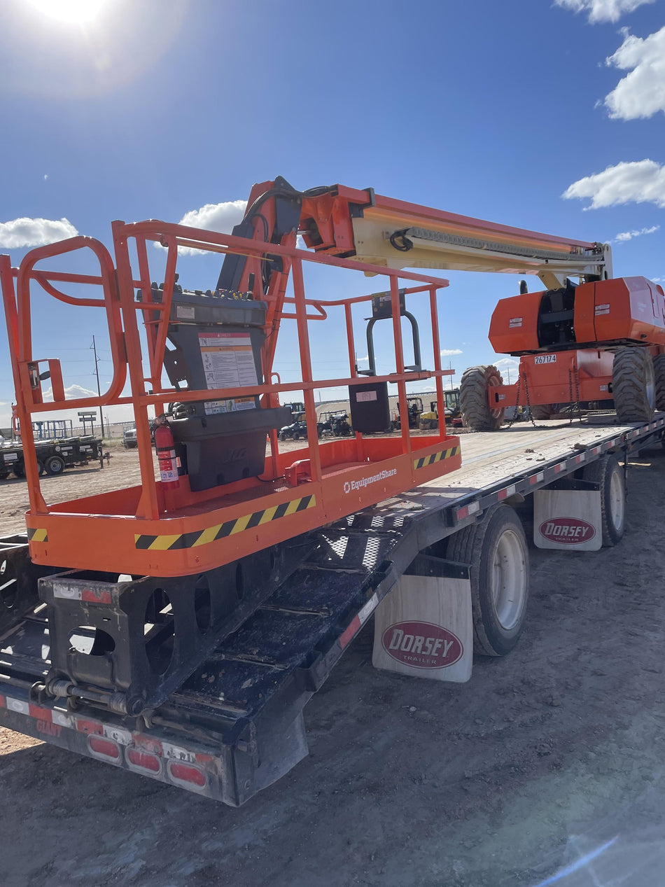 2022 JLG 860SJ