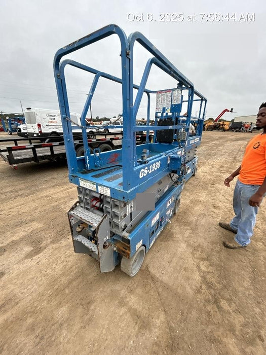 2020 Genie GS-1930 Fixed rails with chain entry gate - Pre A92.20