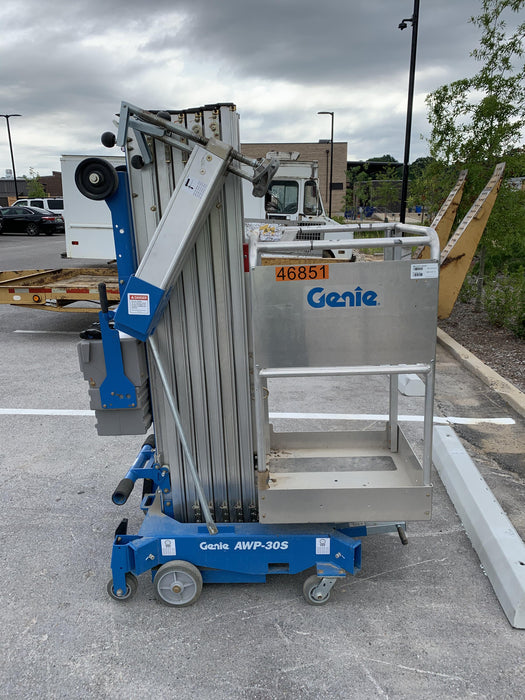 2019 GENIE AWP-30S