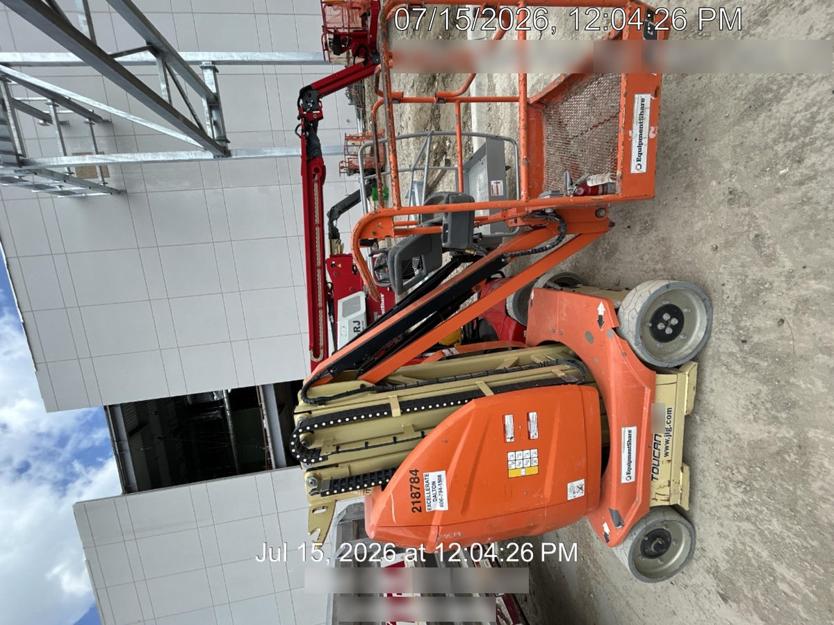 2022 JLG 26E