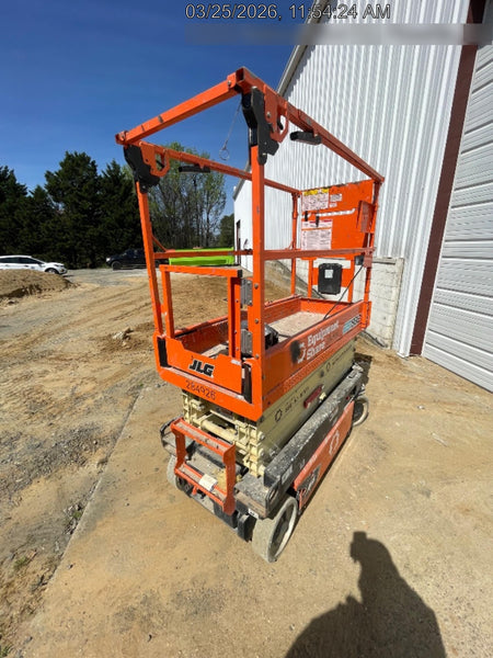 2022 JLG ES1932
