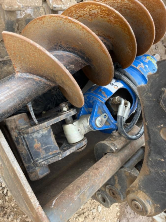 2023 AUGER TORQUE 3300-30