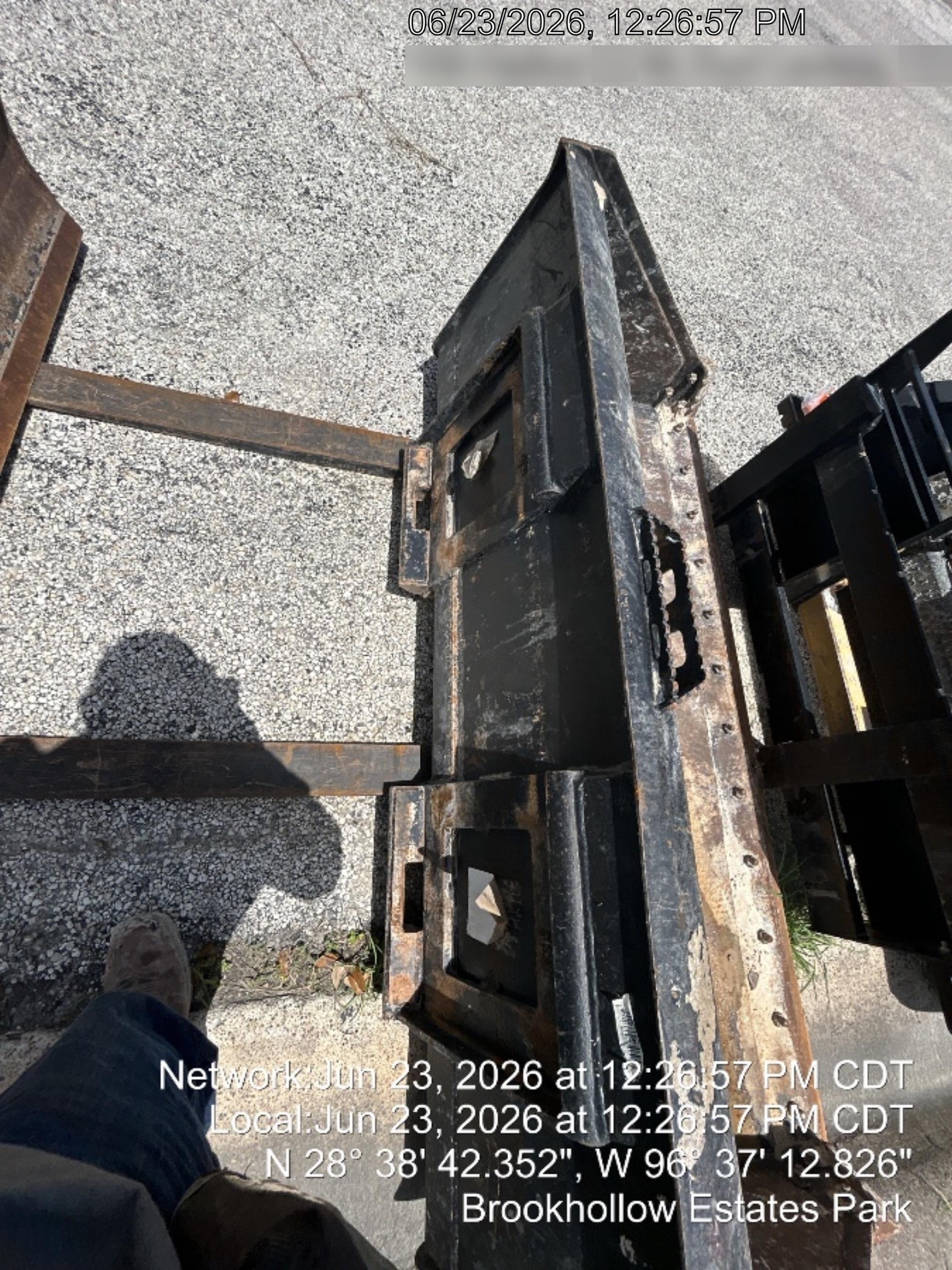 2025 ARROW MATERIAL HANDLING 24" Pallet Fork Frame