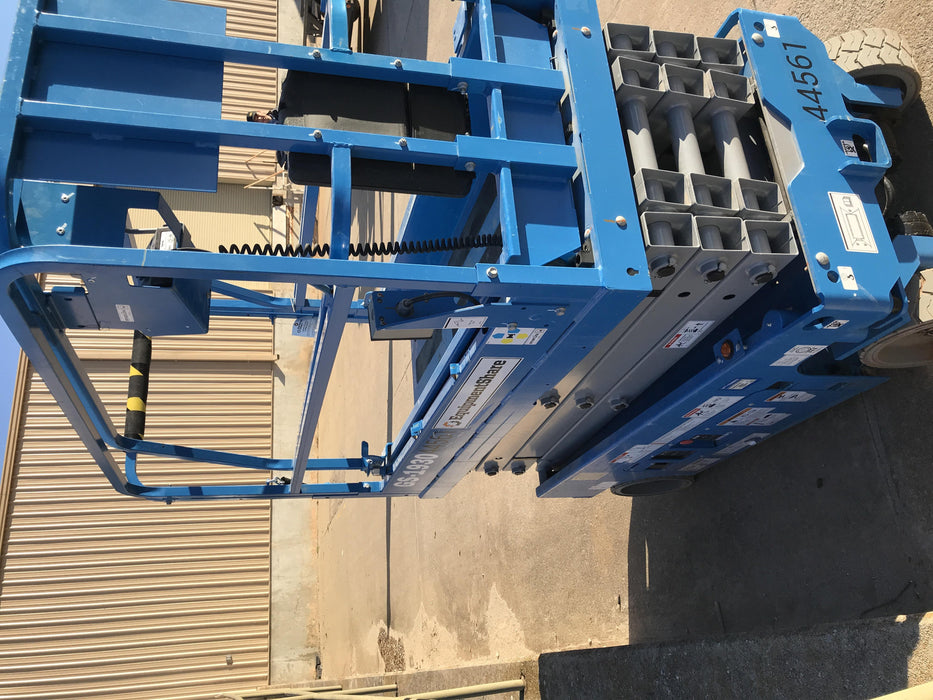 2019 Genie GS-1930 Fixed rails with chain Entry