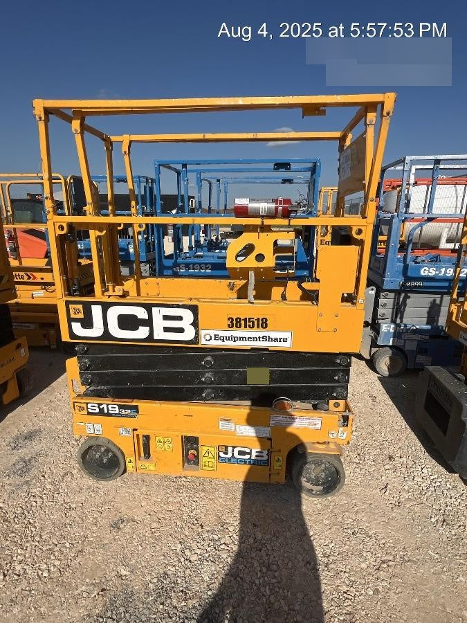 2024 JCB S1932E
