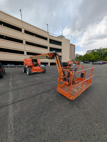 2023 JLG 660SJ