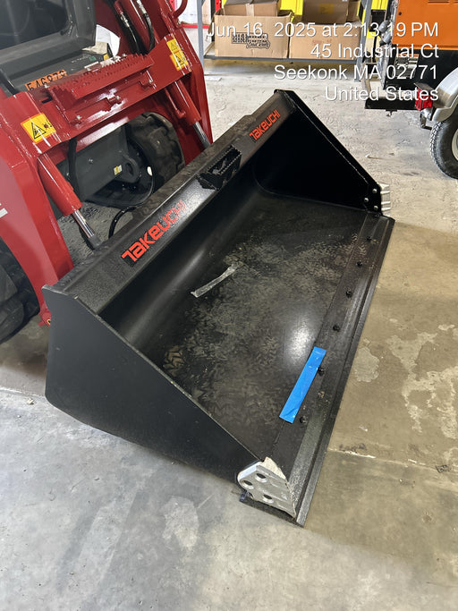 2025 TAKEUCHI 76" Smooth Bucket - Takeuchi