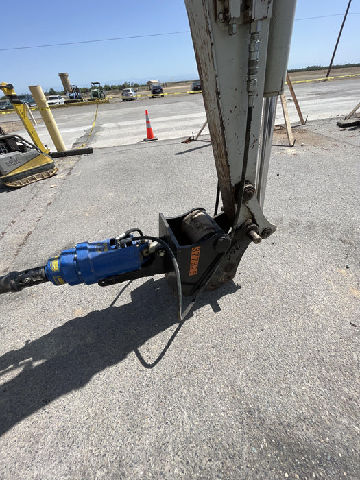 2023 AUGER TORQUE 3300-30 - QC30