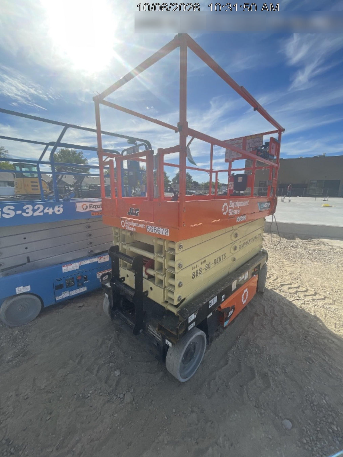 2025 JLG ES3246