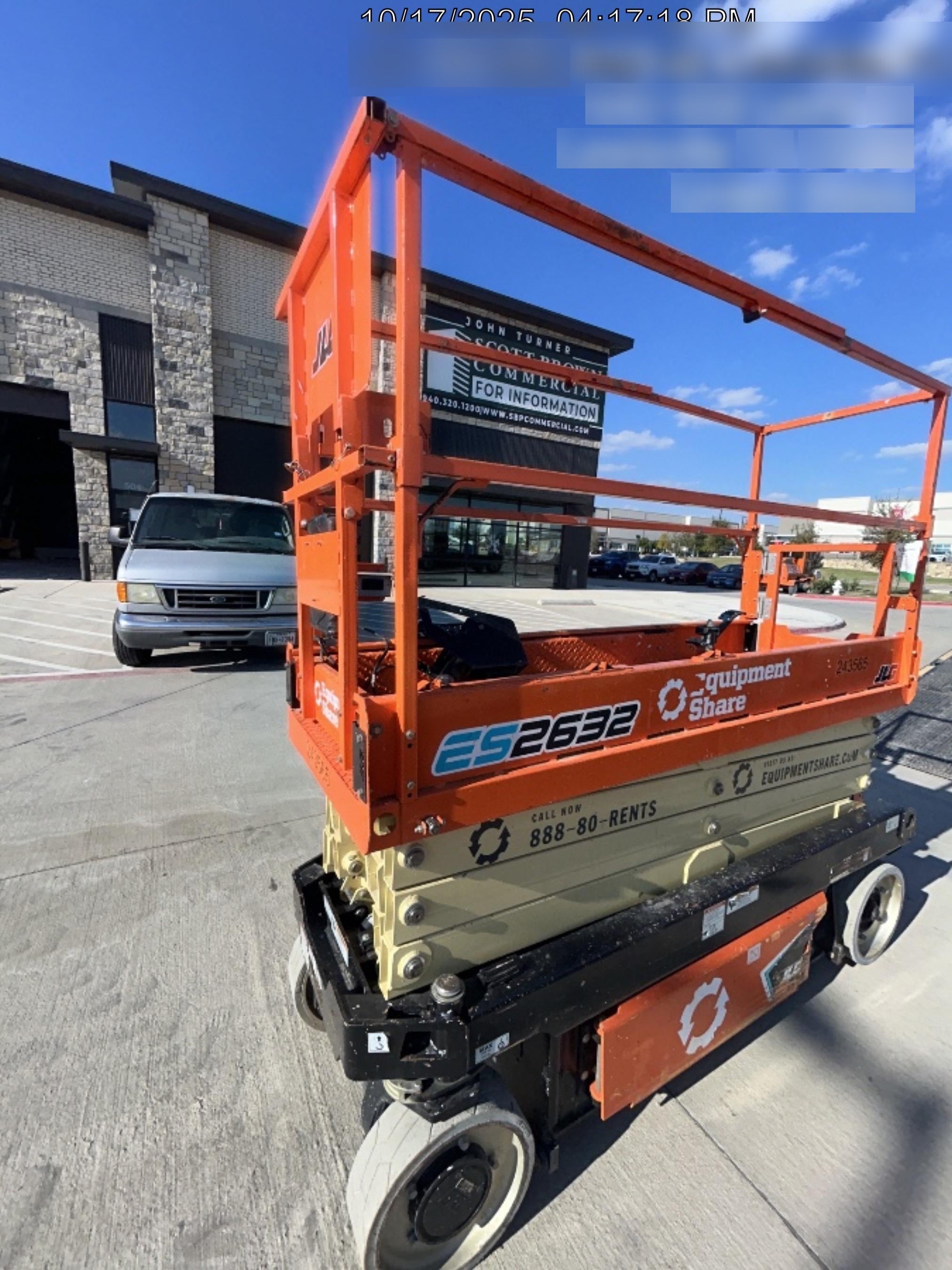 2022 JLG ES2632