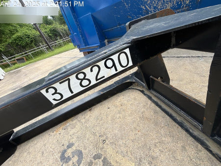 2023 JLG 1001275852