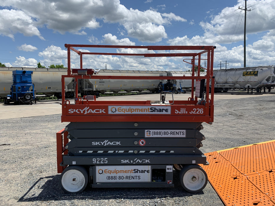 2018 SKYJACK SJIII-3226