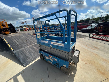 2020 Genie GS-1930 Fixed rails with chain entry gate - Pre A92.20