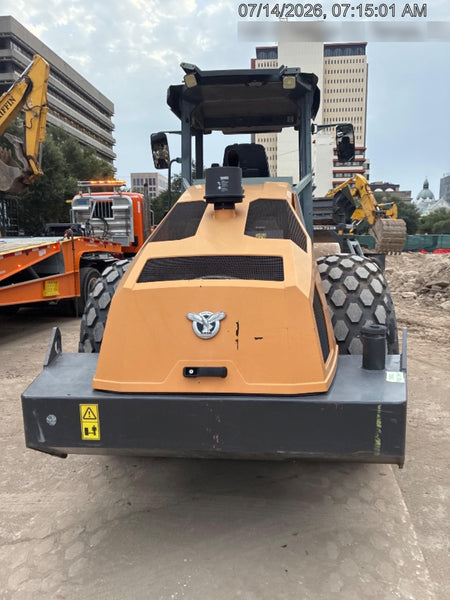 2021 CASE SV211E