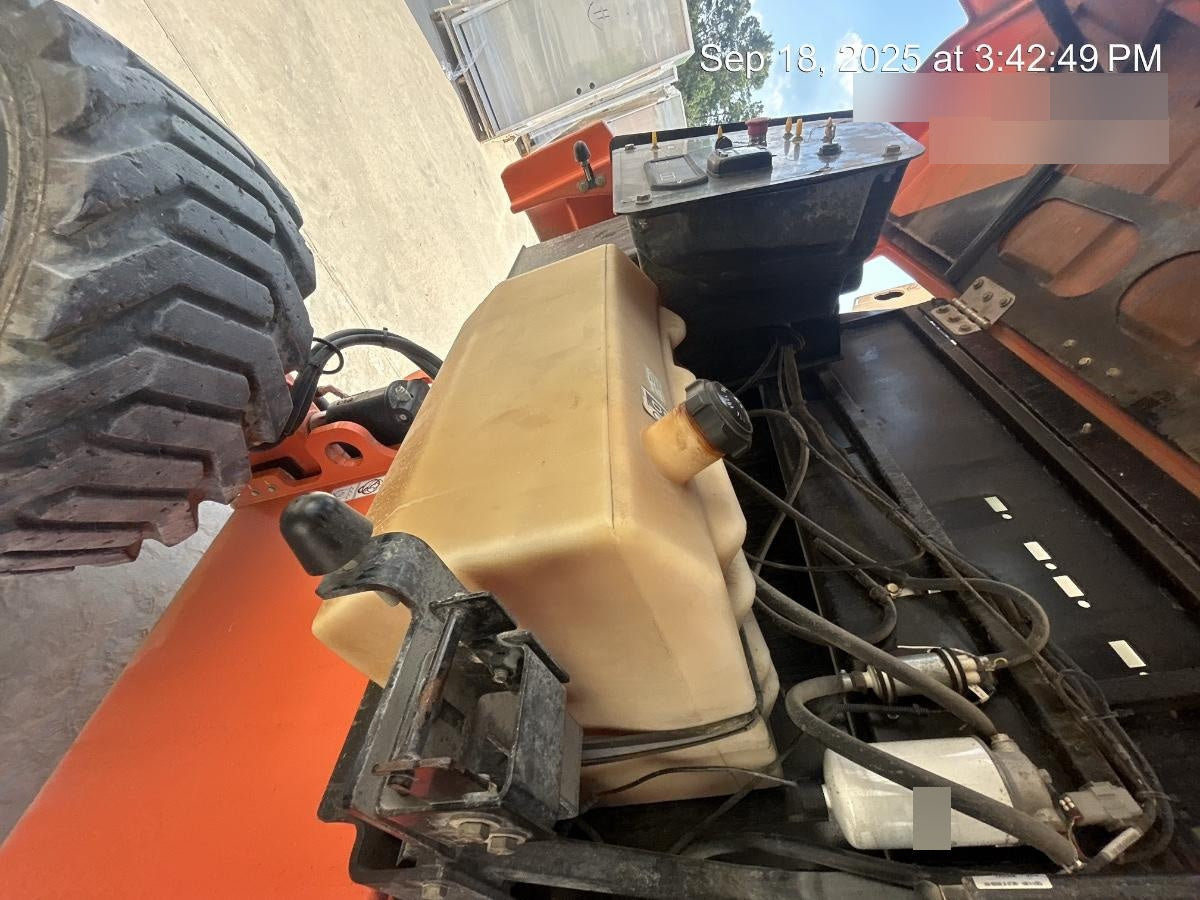 2019 JLG 660SJ