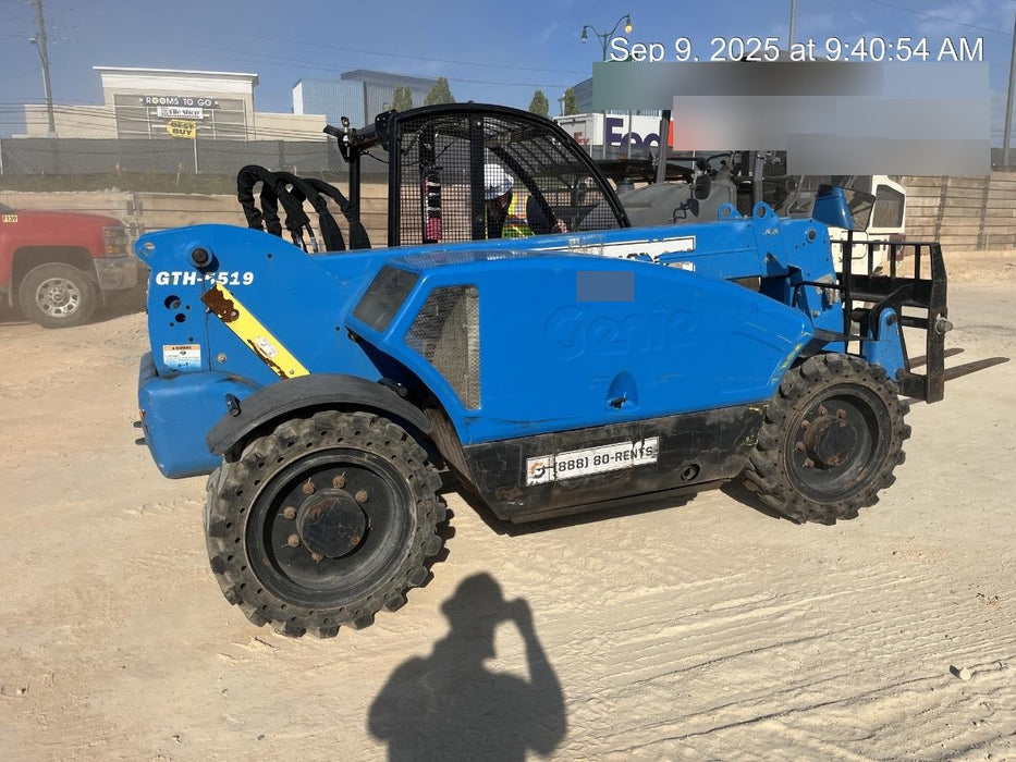2020 Genie GTH-5519 Canopy, Solid Tires, Work Lights, Beacon, Aux Hydraulics, Back up Alarm
