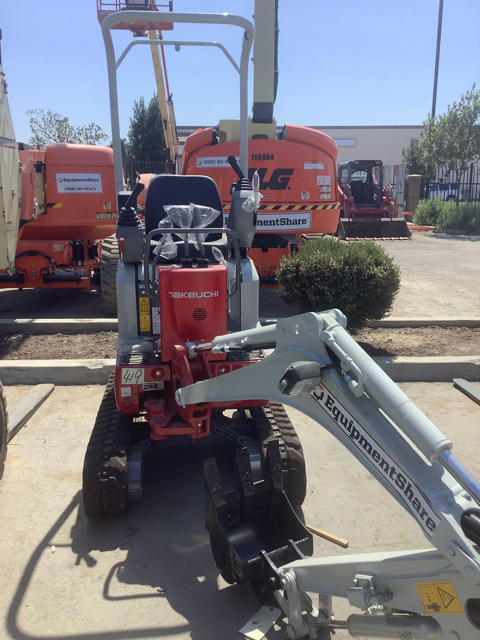 2022 TAKEUCHI TB210R