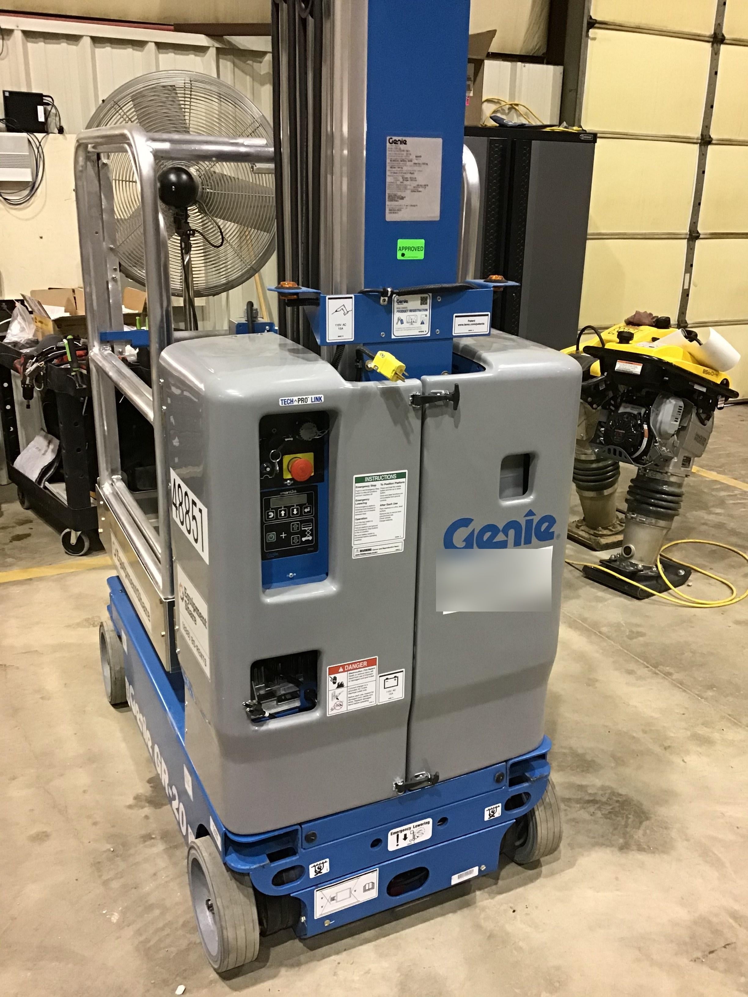 2019 GENIE GR-20