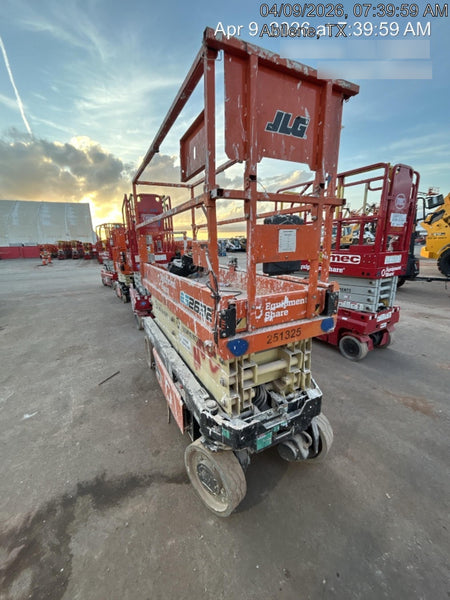 2022 JLG ES2632
